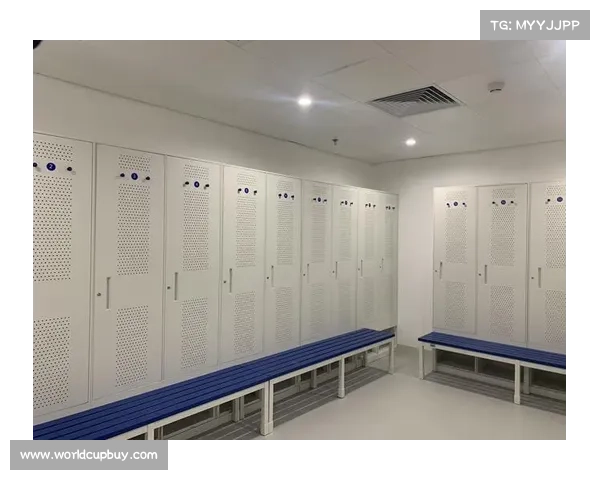 河南队更衣室引入心理舒缓设备 重视球员心理健康助力赛场表现 河南队更衣室引入心理舒缓设备 重视球员心理健康助力赛场表现